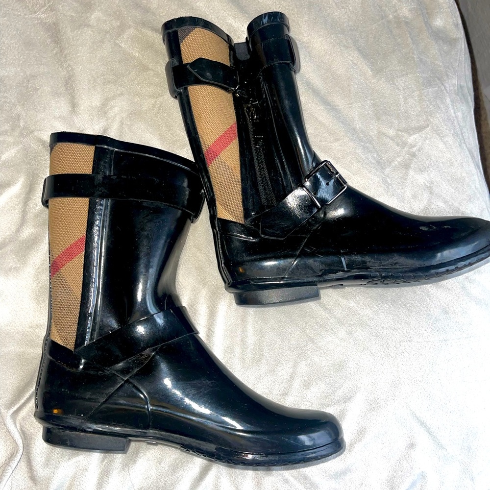 Authentic Burberry rain boots